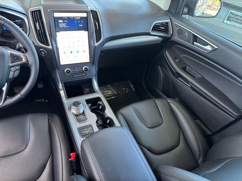 Used 2021 Ford Edge Titanium w/ Class II Trailer Tow Package image 18