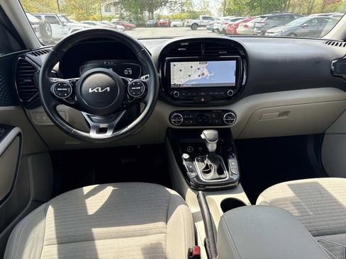 Used 2023 Kia Soul EX FWD image 14