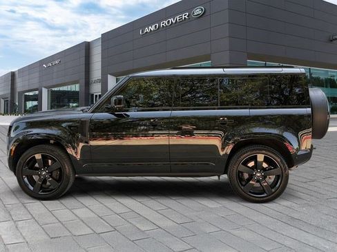 Certified 2025 Land Rover Defender 110 X-Dynamic SE AWD/4WD image 2