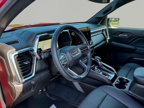 Used 2025 GMC Canyon Elevation w/ Convenience Package AWD/4WD image 18