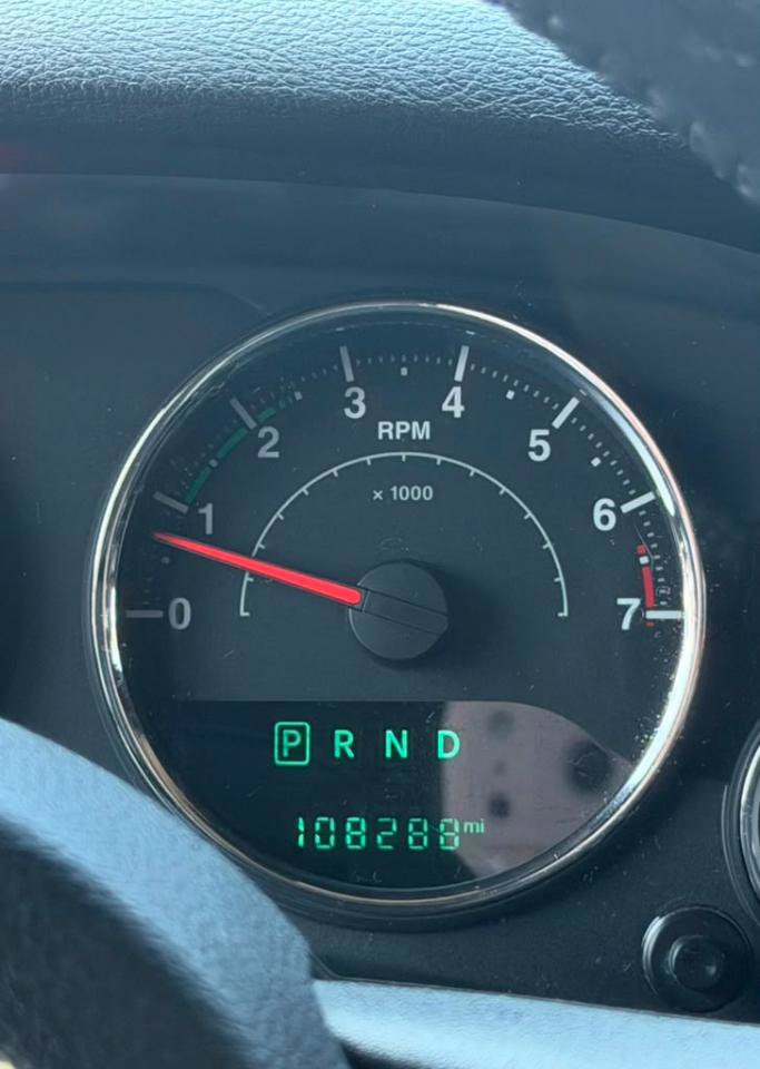Used 2016 Jeep Wrangler Unlimited Rubicon w/ Dual Top Group AWD/4WD image 19