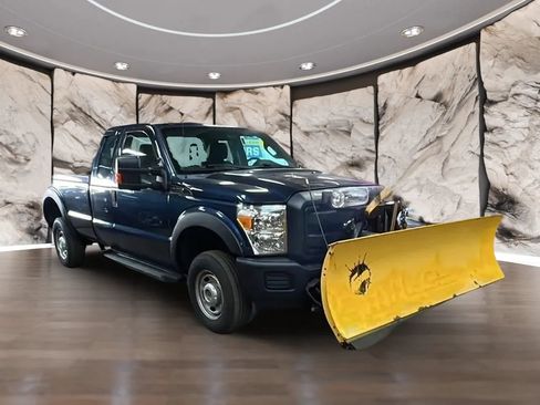 Used 2016 Ford F250 XL w/ Power Equipment Group AWD/4WD image 16