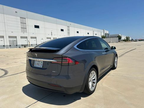 Used 2017 Tesla Model X 100D AWD/4WD image 6