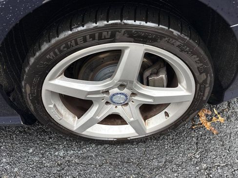 Used 2013 Mercedes-Benz SL 550 image 40