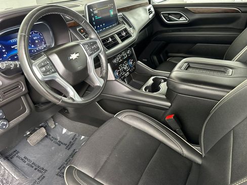 Certified 2024 Chevrolet Suburban Premier RWD image 10