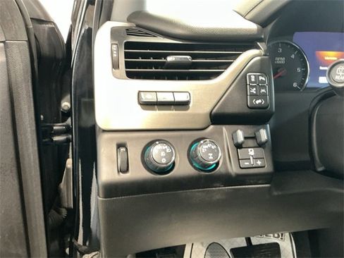 Used 2020 GMC Yukon Denali image 22
