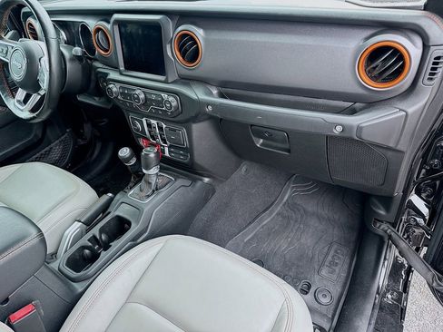 Used 2021 Jeep Gladiator Mojave AWD/4WD image 34