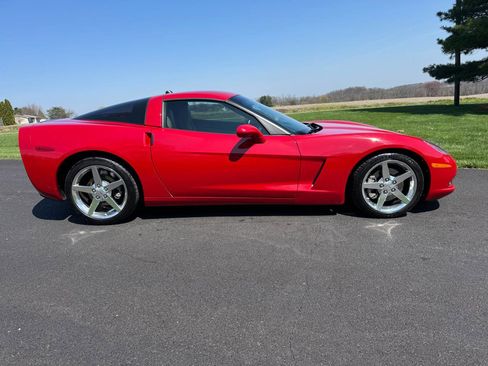 Used 2005 Chevrolet Corvette Coupe w/ Preferred Equipment Group image 5
