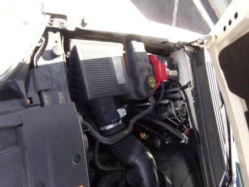 Used 2013 GMC Yukon XL Denali image 41