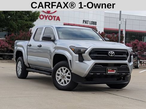 Used 2025 Toyota Tacoma SR AWD/4WD image 2