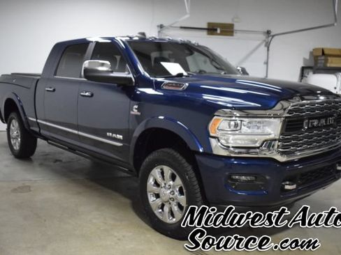 Used 2022 RAM 3500 Limited AWD/4WD image 5