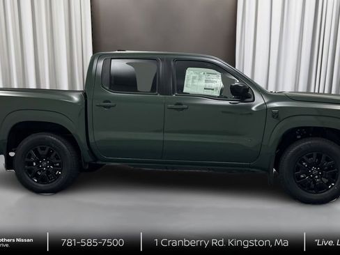 New 2026 Nissan Frontier SV w/ Tow Package AWD/4WD image 4