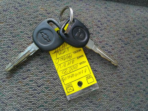 Used 2003 Chevrolet Astro w/ Convenience Pkg image 47