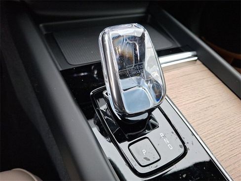 New 2026 Volvo XC60 B5 Plus w/ Protection Package Premier image 8