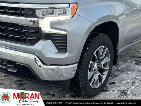 Used 2025 Chevrolet Silverado 1500 LT image 9