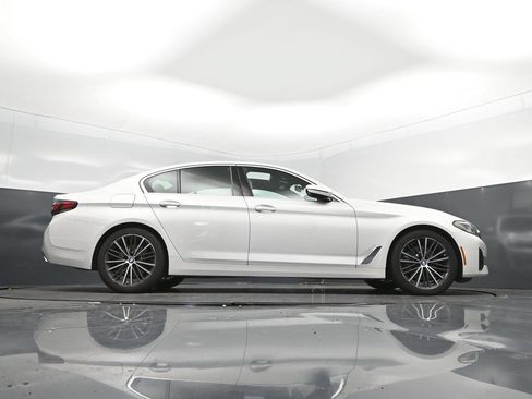 Used 2023 BMW 530i w/ Premium Package RWD image 43