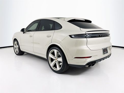 New 2026 Porsche Cayenne Coupe image 3