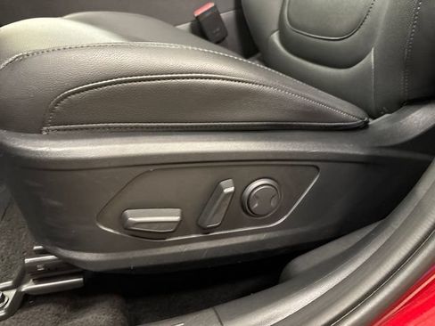 Used 2025 Hyundai Tucson SEL FWD image 32