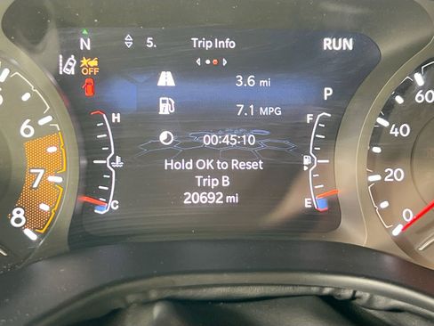 Used 2022 Jeep Compass Limited AWD/4WD image 12