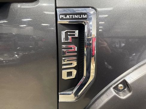Used 2017 Ford F250 Platinum w/ Platinum Ultimate Package AWD/4WD image 68