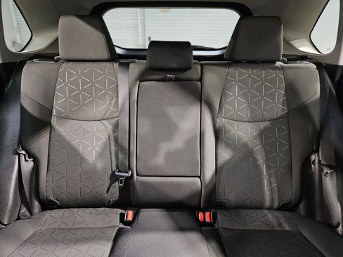 Used 2022 Toyota RAV4 XLE w/ Convenience Package image 13