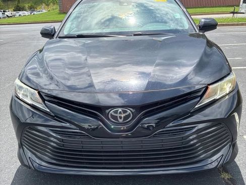 Used 2019 Toyota Camry LE w/ Carpet Mat Package FWD image 5