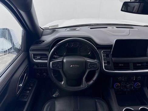 Used 2021 Chevrolet Suburban RST w/ Luxury Package image 26