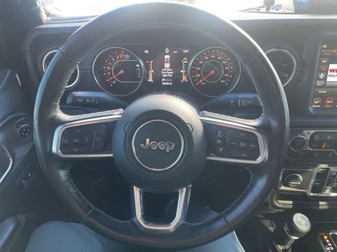 Used 2020 Jeep Gladiator Overland w/ Advanced Safety Group image 10