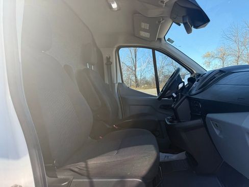 Used 2018 Ford Transit 250 130 Low Roof w/ Exterior Upgrade Package image 22