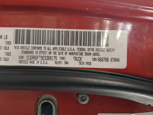 Used 2014 RAM 1500 Express RWD image 33