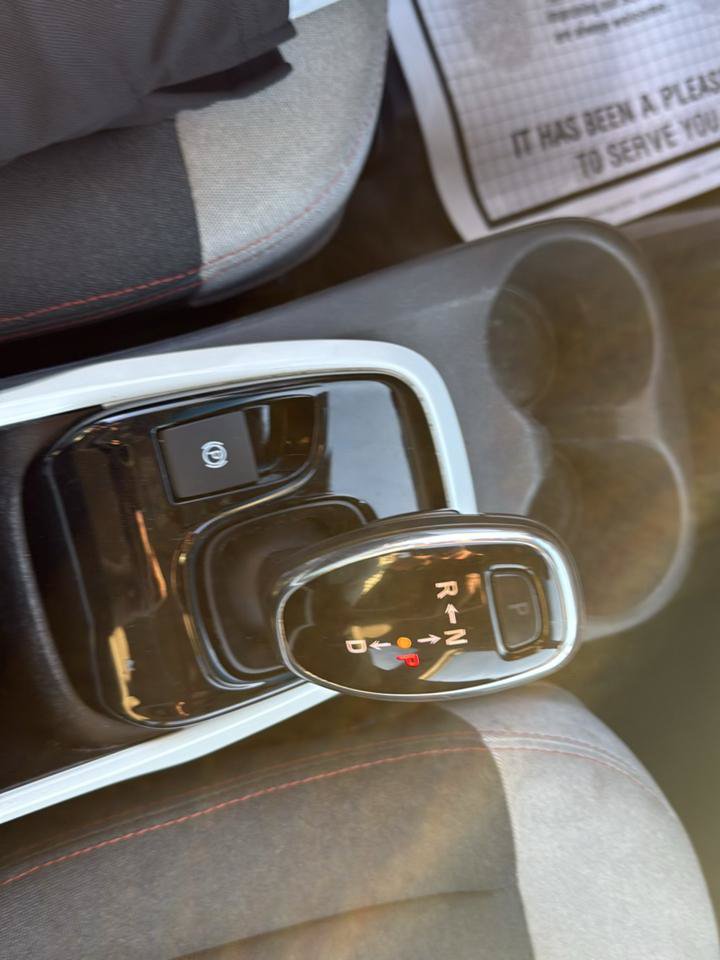 Used 2020 Chevrolet Bolt LT FWD image 19