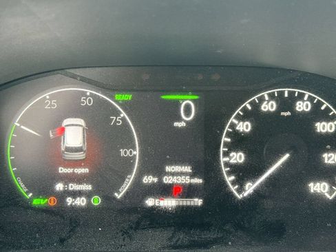 Used 2023 Honda CR-V Sport image 14