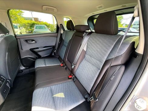 Certified 2023 Nissan Rogue SV AWD/4WD image 15