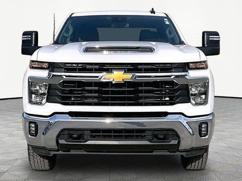 Used 2025 Chevrolet Silverado 2500 LT w/ Convenience Package image 2