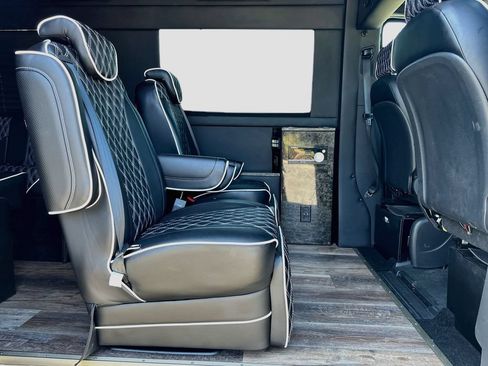 Used 2022 Mercedes-Benz Sprinter 3500 image 16