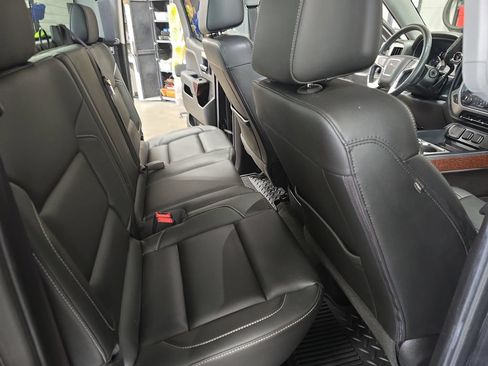 Used 2016 GMC Sierra 1500 SLT w/ SLT Premium Package AWD/4WD image 11