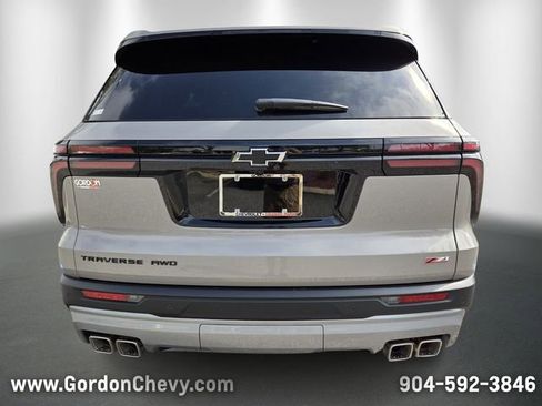New 2026 Chevrolet Traverse Z71 w/ LPO, Floor Liner Package image 5