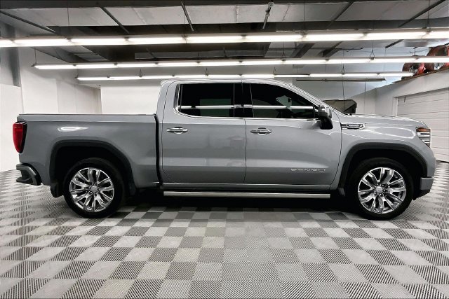 Used 2024 GMC Sierra 1500 Denali w/ Denali Reserve Package AWD/4WD image 16