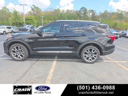 Certified 2025 Ford Explorer Platinum w/ Ultimate Package AWD/4WD image 1