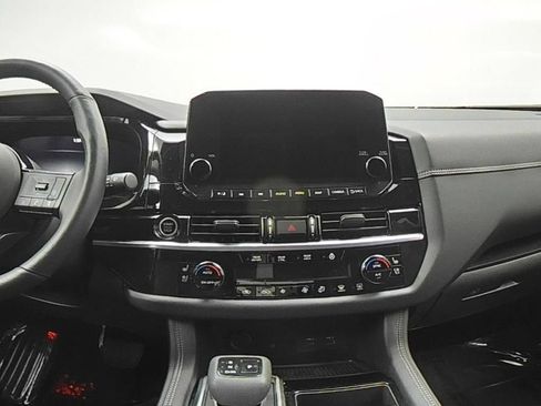 Used 2023 Nissan Pathfinder Platinum AWD/4WD image 26