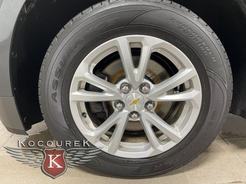 Used 2017 Chevrolet Equinox LT w/ Convenience Package image 7