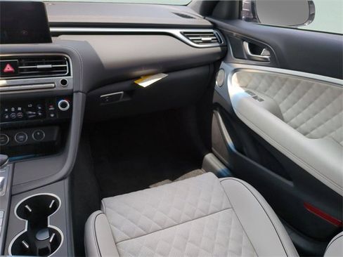 Certified 2025 Genesis G70 3.3T Advanced w/ Sport Prestige Package image 15
