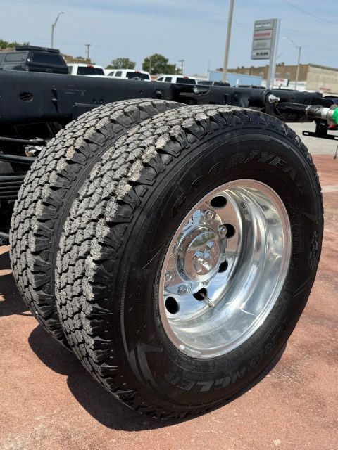 New 2027 RAM 3500 Big Horn w/ Laramie Trim Package AWD/4WD image 9