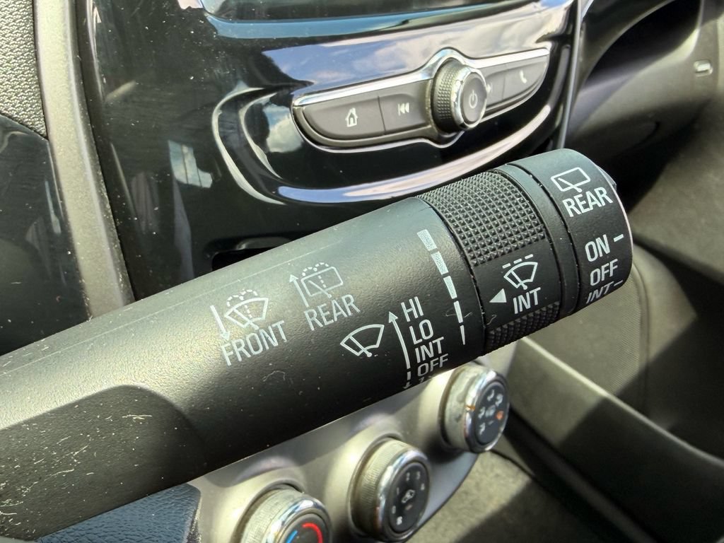 Certified 2019 Chevrolet Spark LT FWD image 28