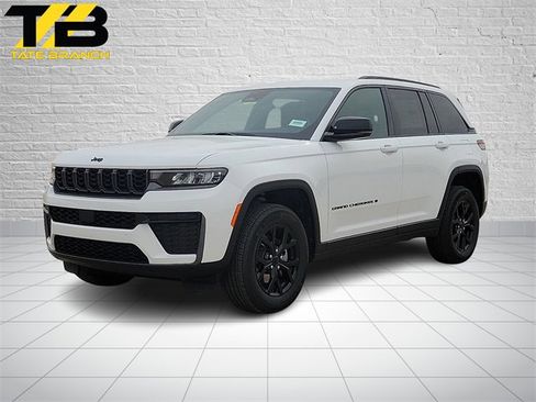 New 2026 Jeep Grand Cherokee Altitude image 1