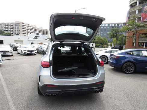Used 2025 Mercedes-Benz GLC 43 AMG 4MATIC image 34