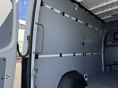 New 2025 Mercedes-Benz Sprinter 2500 image 12