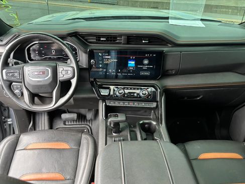 Used 2023 GMC Sierra 1500 AT4 w/ AT4 Premium Package image 16
