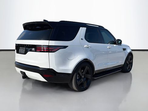 Used 2025 Land Rover Discovery Dynamic SE AWD/4WD image 5