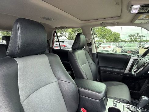 Certified 2024 Toyota 4Runner SR5 Premium w/ Moonroof Package AWD/4WD image 39